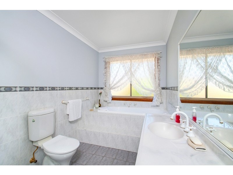 7 Broadoak Place, Castle Hill NSW 2154