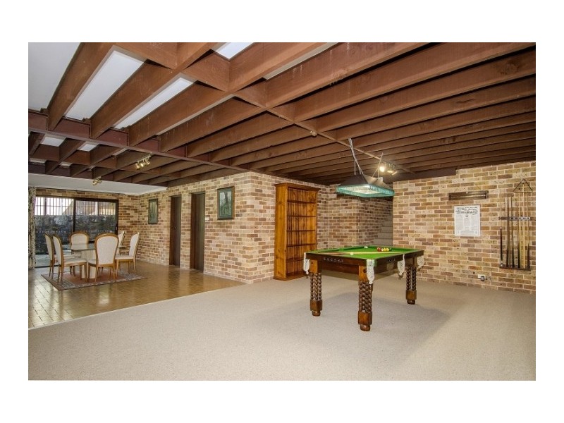 2 Kylie Crescent, West Pennant Hills NSW 2125