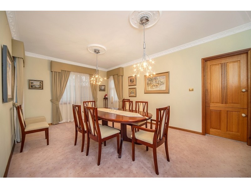 8 Eryne Place, Dural NSW 2158