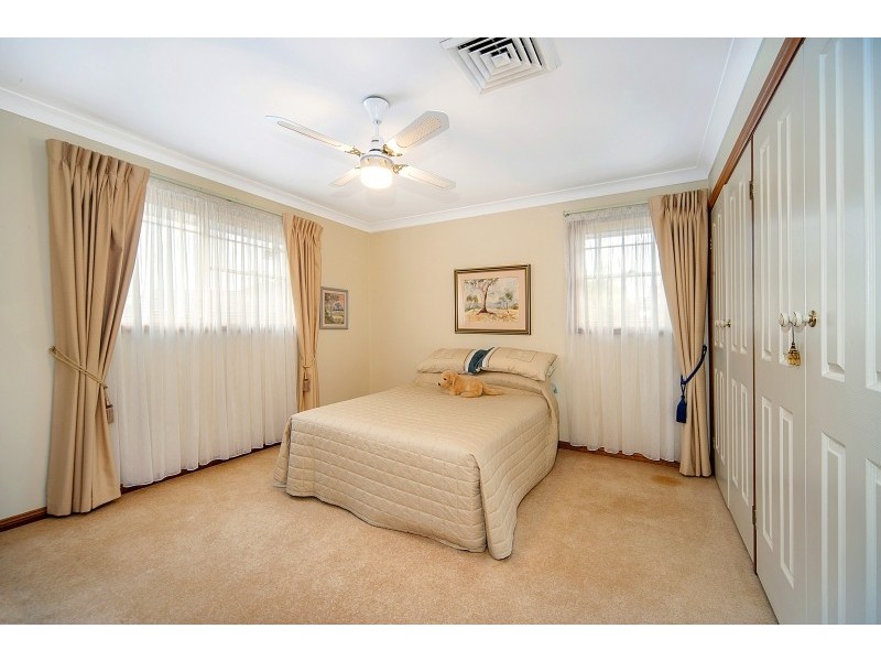8 Eryne Place, Dural NSW 2158