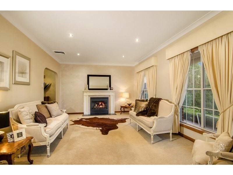 15 Blue Jay Court, West Pennant Hills NSW 2125