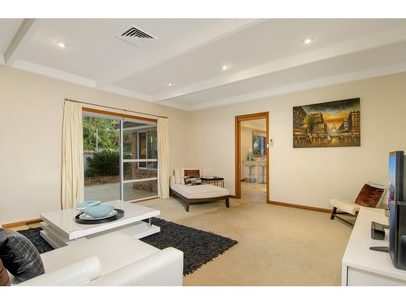 15 Blue Jay Court, West Pennant Hills NSW 2125