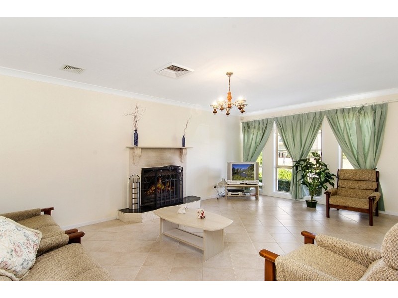 24 Carlisle Crescent, Kellyville NSW 2155