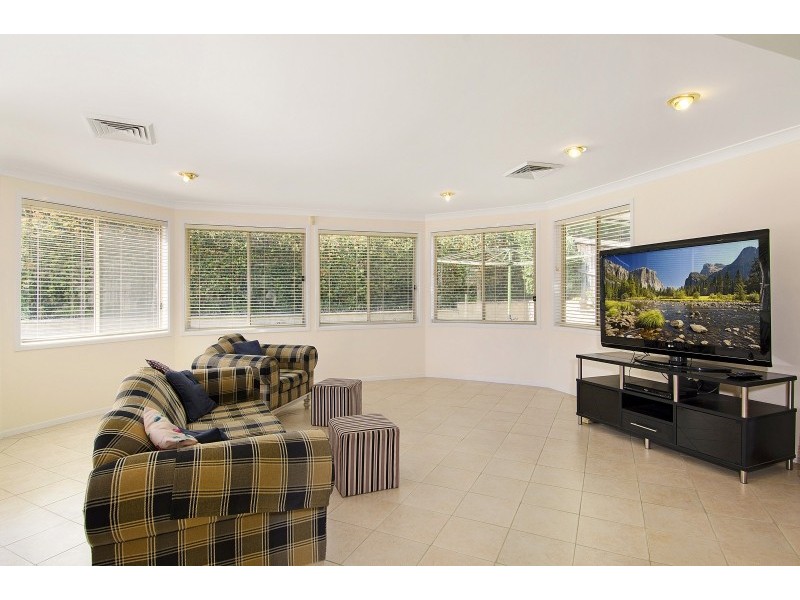 24 Carlisle Crescent, Kellyville NSW 2155