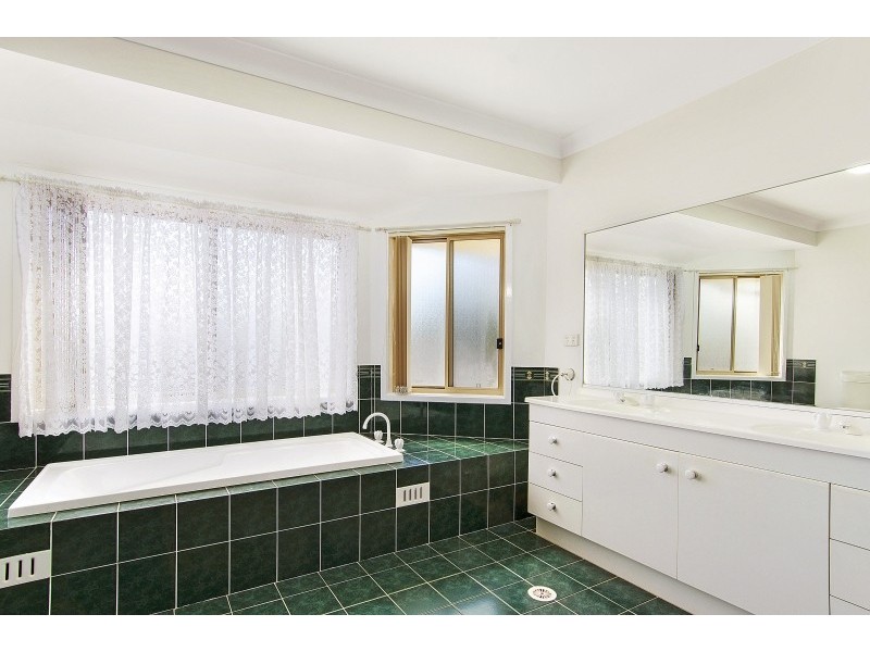 24 Carlisle Crescent, Kellyville NSW 2155