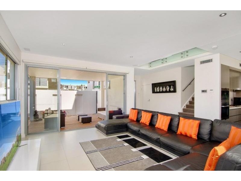 52 Central Park Avenue, Baulkham Hills NSW 2153