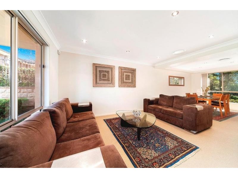6 Ollie Place, Castle Hill NSW 2154