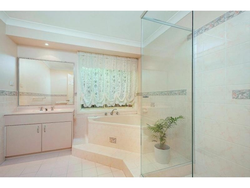 5 Castle Lea Court, Castle Hill NSW 2154