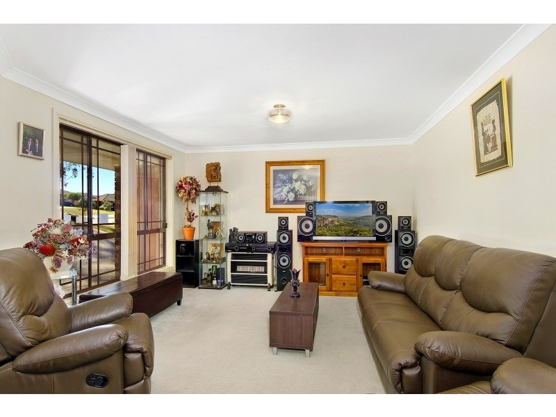 15 Regentville Road, Glenmore Park NSW 2745