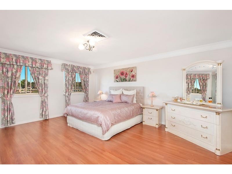 4 Orion Close, Castle Hill NSW 2154