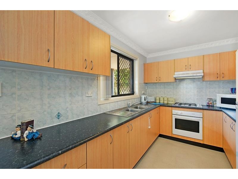 4/29 Girraween Road, Girraween NSW 2145