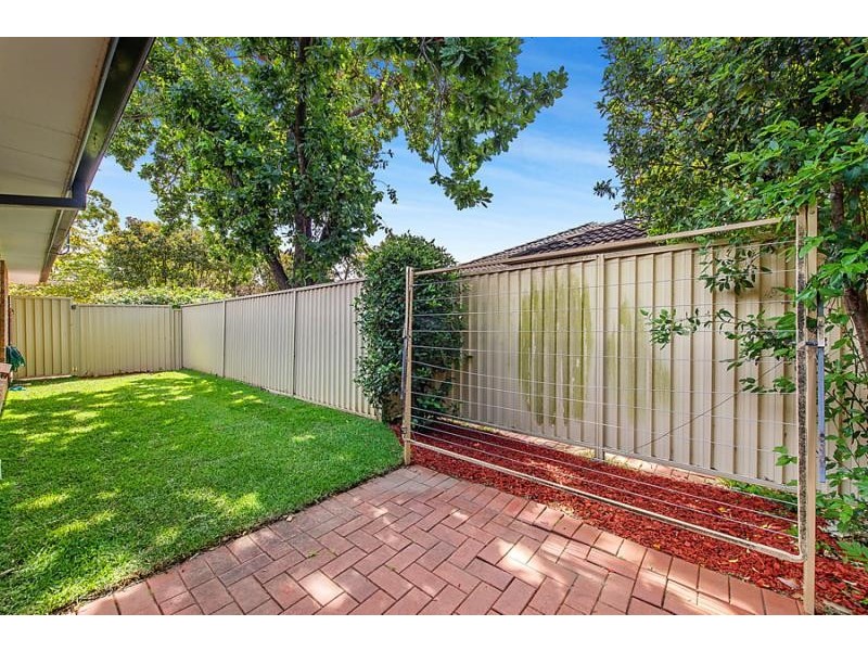 4/29 Girraween Road, Girraween NSW 2145