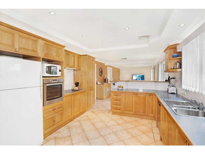 16 Dawes Avenue, Castle Hill NSW 2154