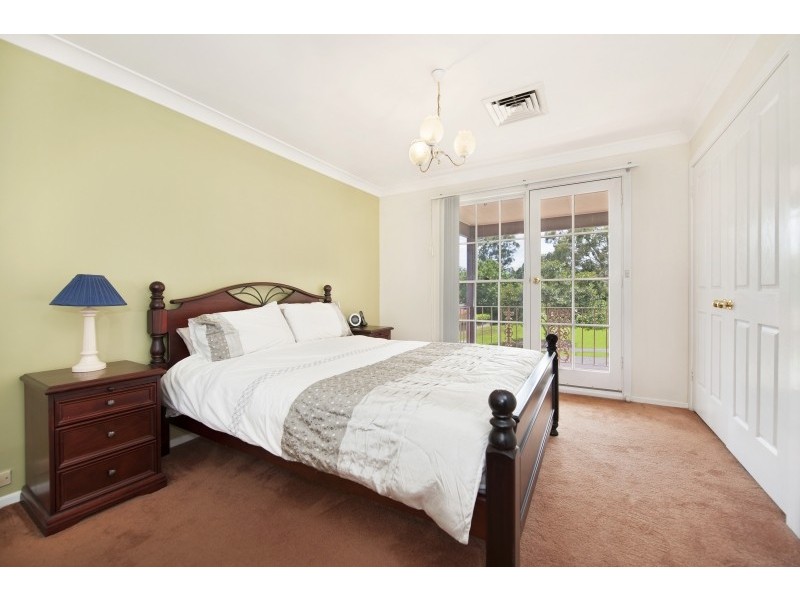 16 Dawes Avenue, Castle Hill NSW 2154