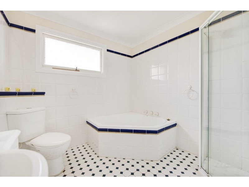 16 Dawes Avenue, Castle Hill NSW 2154