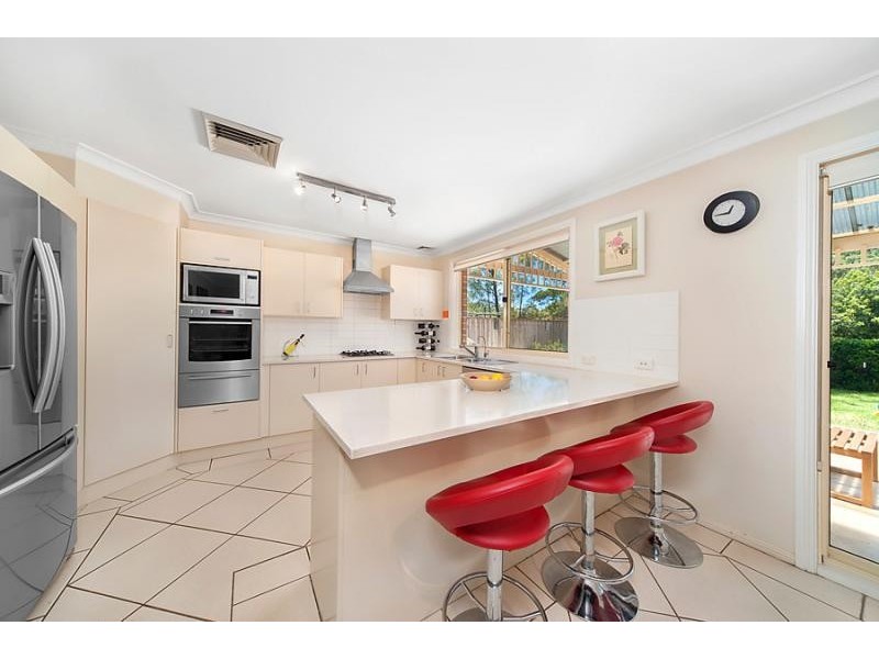 33 John Radley Avenue, Dural NSW 2158