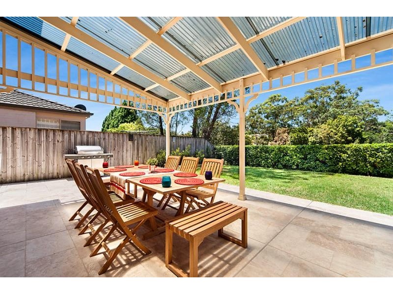 33 John Radley Avenue, Dural NSW 2158