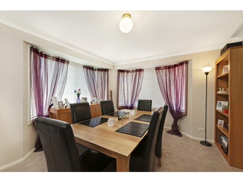 16 Bassett Place, Castle Hill NSW 2154