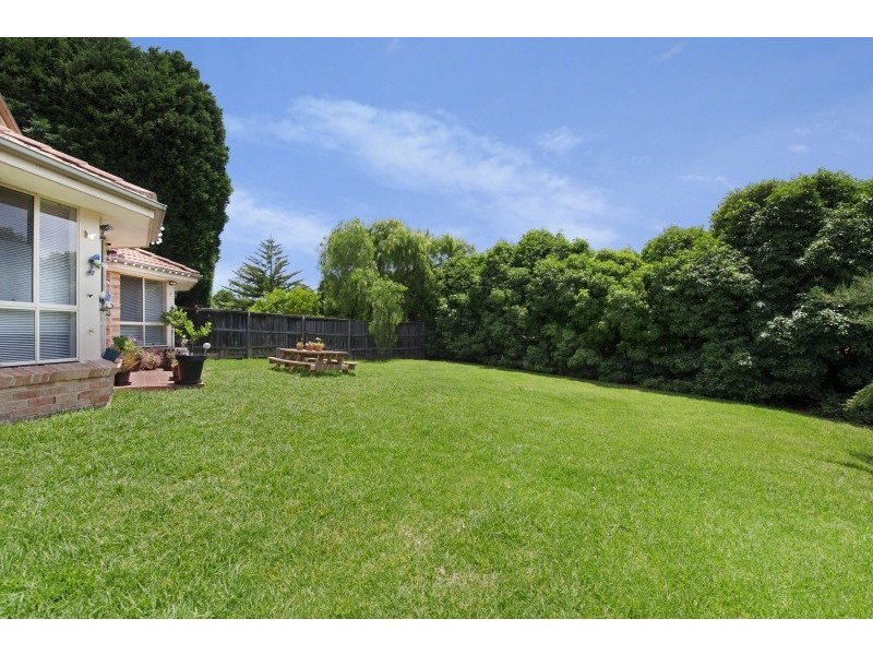 16 Bassett Place, Castle Hill NSW 2154