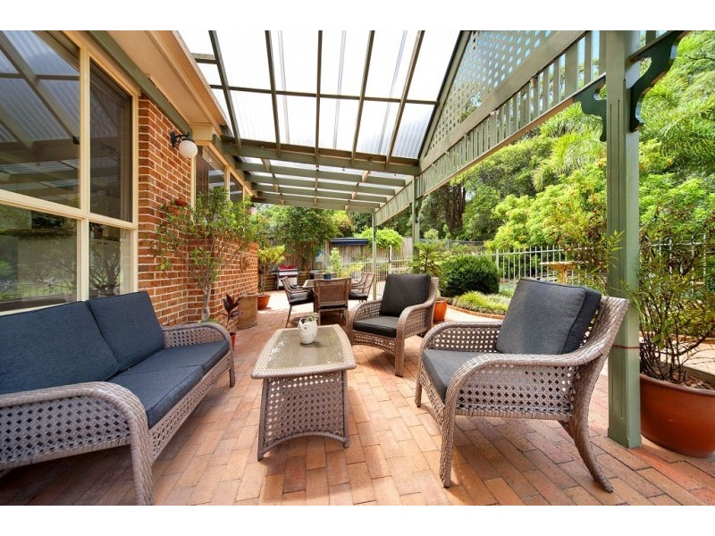 16 Mensa Place, Castle Hill NSW 2154