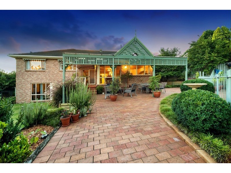 16 Mensa Place, Castle Hill NSW 2154