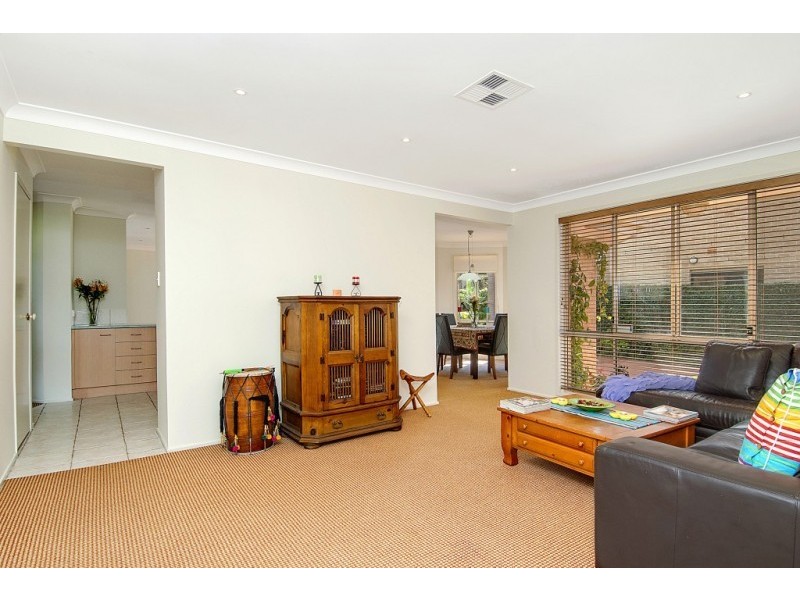 7 Bordeaux Crescent, Castle Hill NSW 2154