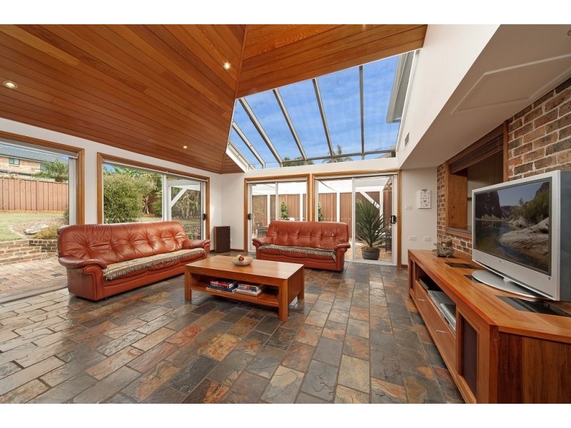 121 Ridgecrop Drive, Castle Hill NSW 2154