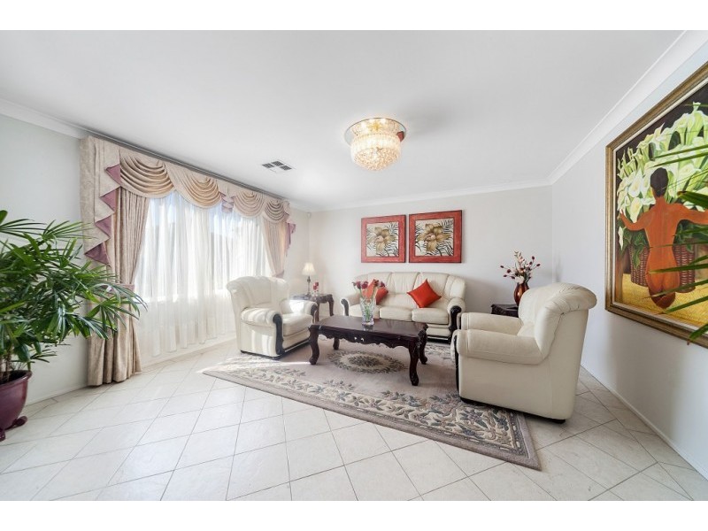 27 Maria Lock Grove, Oakhurst NSW 2761