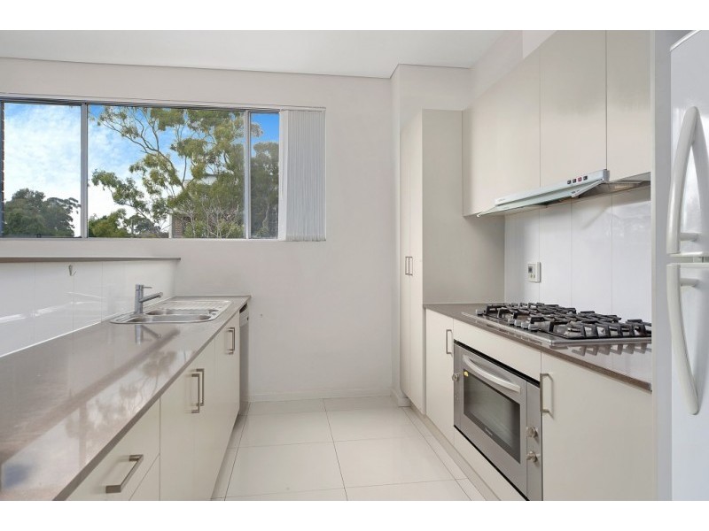 92/23-35 Crane Road, Castle Hill NSW 2154