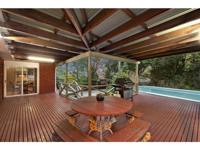 11 Eaton Road, West Pennant Hills NSW 2125
