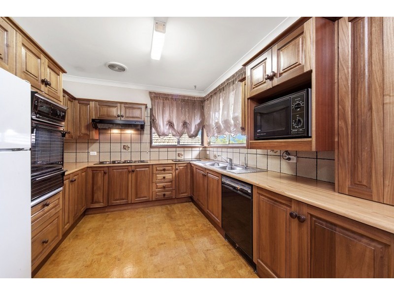 11 Eaton Road, West Pennant Hills NSW 2125