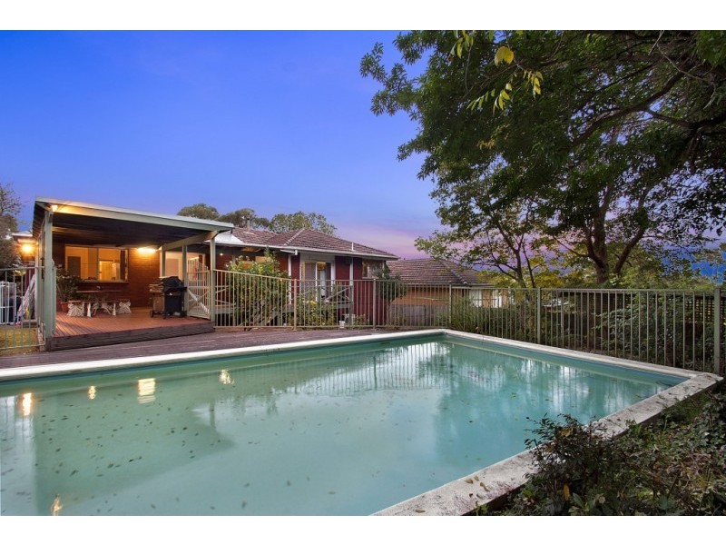 11 Eaton Road, West Pennant Hills NSW 2125