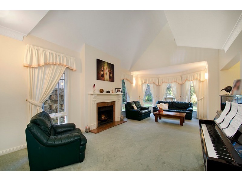 11 Lyndhurst Court, West Pennant Hills NSW 2125