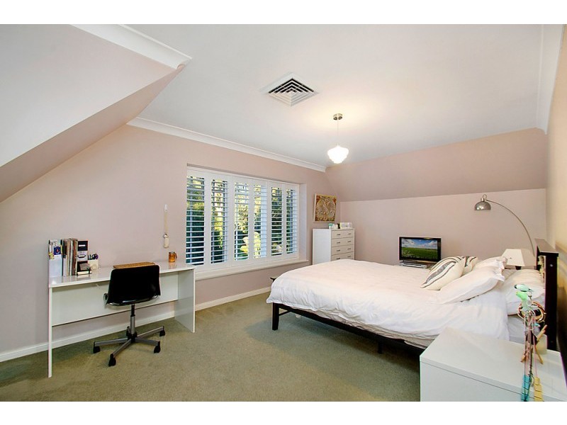 11 Lyndhurst Court, West Pennant Hills NSW 2125
