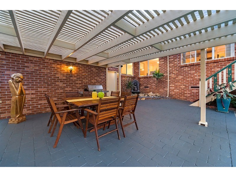 8 Tanbark Place, Dural NSW 2158