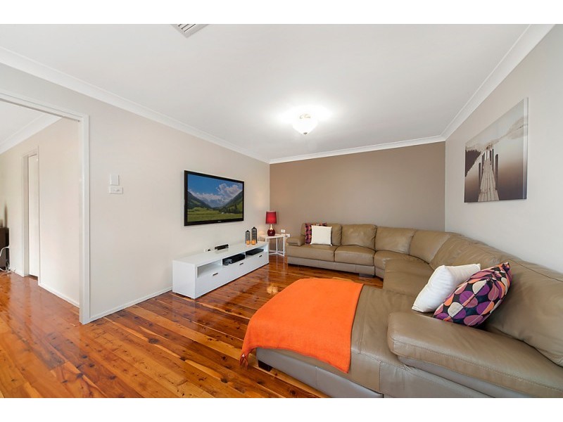 8 Tanbark Place, Dural NSW 2158