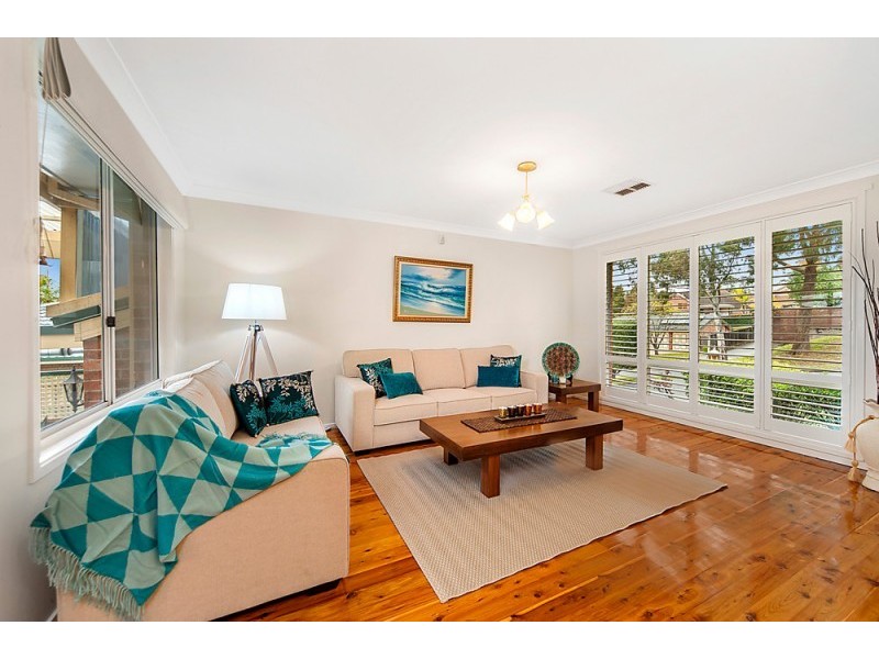 8 Tanbark Place, Dural NSW 2158