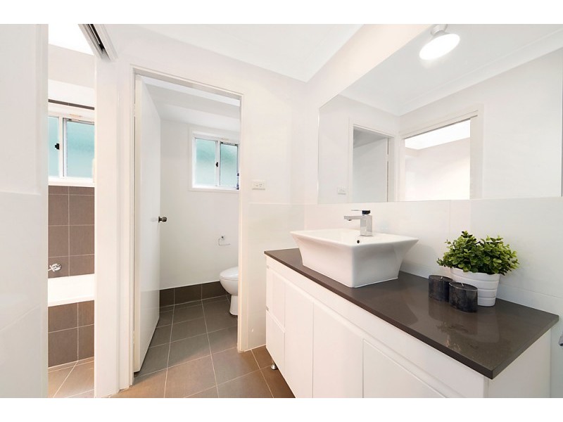 8 Tanbark Place, Dural NSW 2158