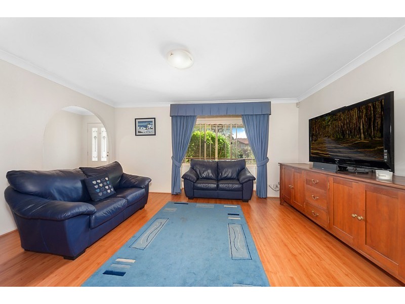 15 Whiteman Avenue, Bella Vista NSW 2153