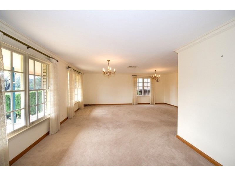 5 Anne William Drive, West Pennant Hills NSW 2125