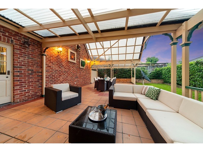 11 Erlestoke Place, Castle Hill NSW 2154