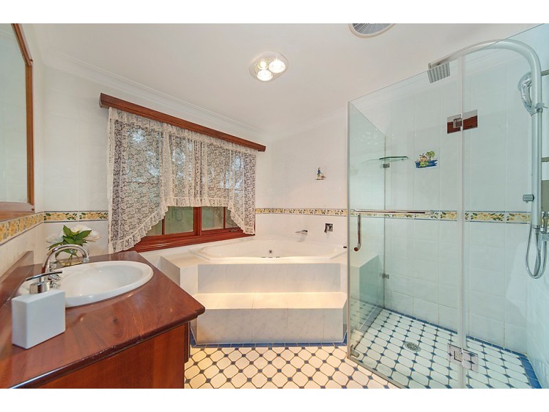 11 Erlestoke Place, Castle Hill NSW 2154