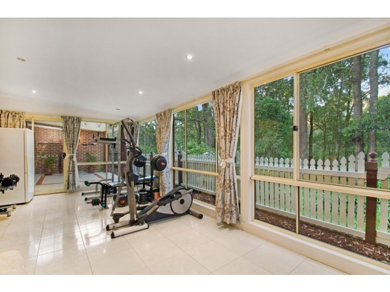 46 Fernbrook Place, Castle Hill NSW 2154