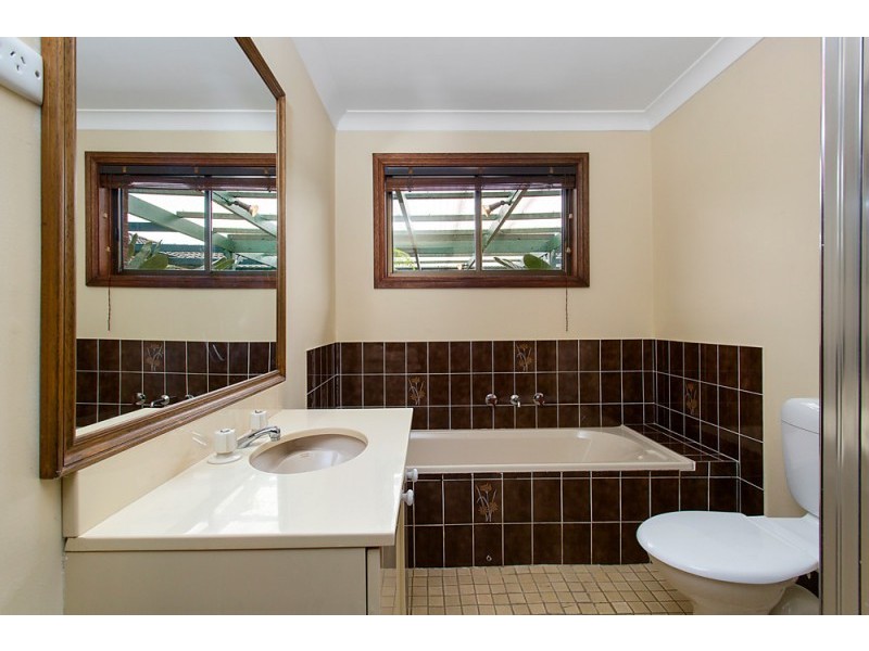 4 Autumn Leaf Grove, Cherrybrook NSW 2126