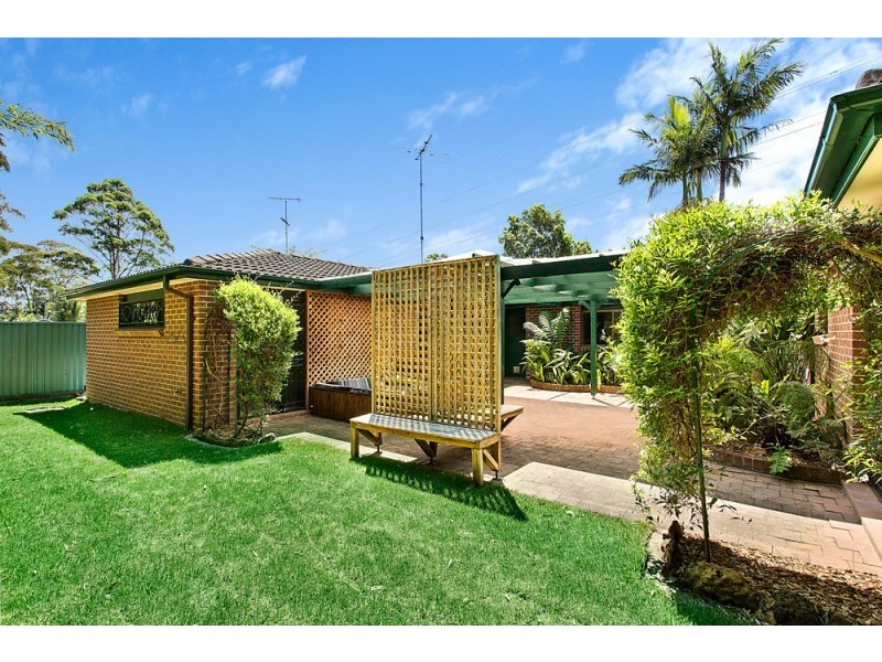 4 Autumn Leaf Grove, Cherrybrook NSW 2126