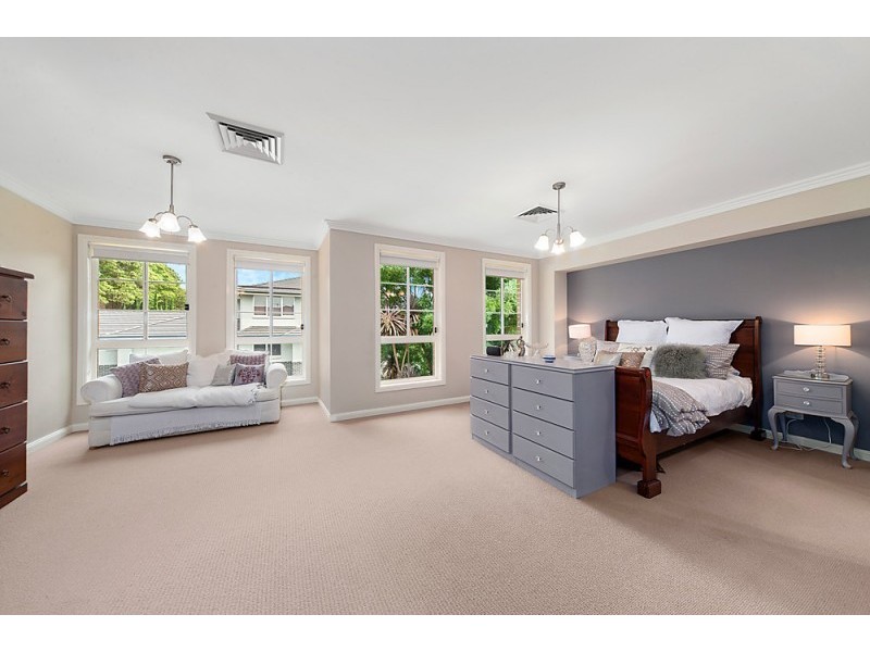 4 Verincourt Way, Castle Hill NSW 2154