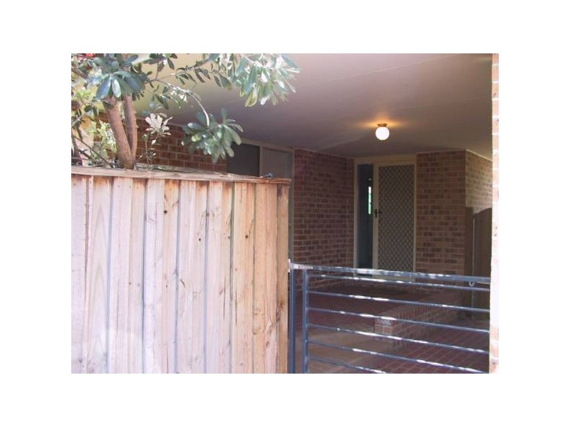 8/125 Walker Street, Quakers Hill NSW 2763