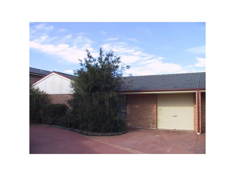 8/125 Walker Street, Quakers Hill NSW 2763