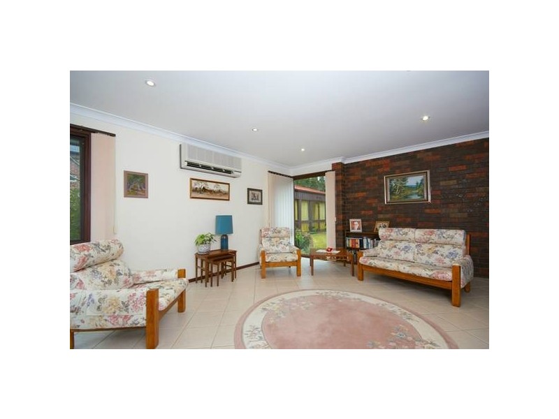 74 Fishburn Crescent, Castle Hill NSW 2154