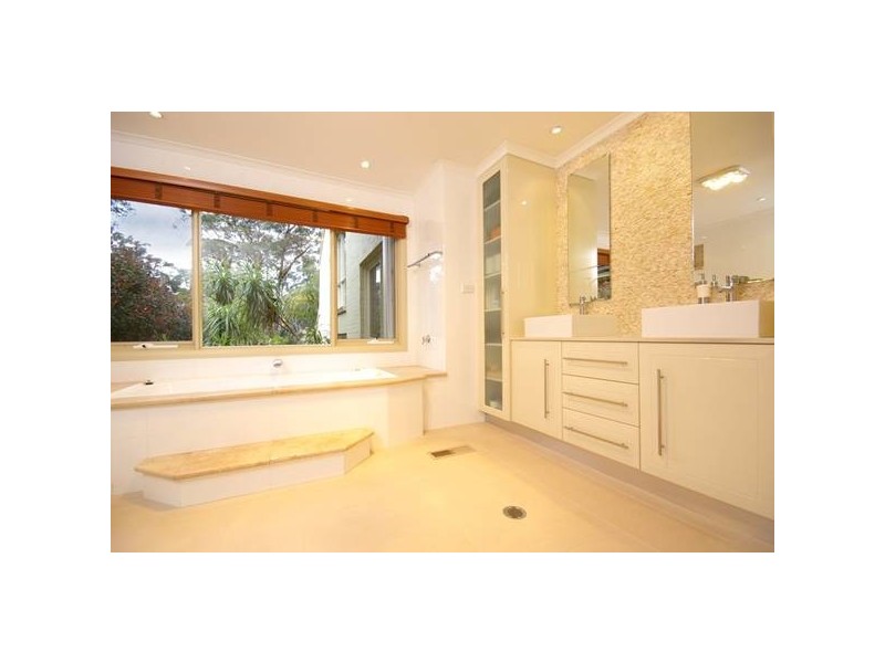 42 Alana Drive, West Pennant Hills NSW 2125